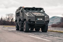 Продажі Tatra Trucks склали 7,12 мільярда чеських крон. Компанія розробляє гібридний автомобіль