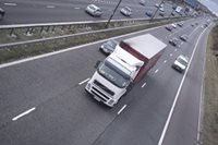 Прага расширит запрет на въезд для грузовиков весом более 12 тонн
