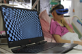 En Motola, la realidad virtual ayuda en el tratamiento de problemas asociados a tumores cerebrales. Los médicos elogian este tratamiento.