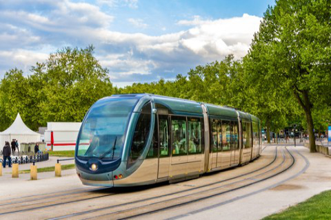 tram_shutterstock_350771360__480x320pxl.jpg