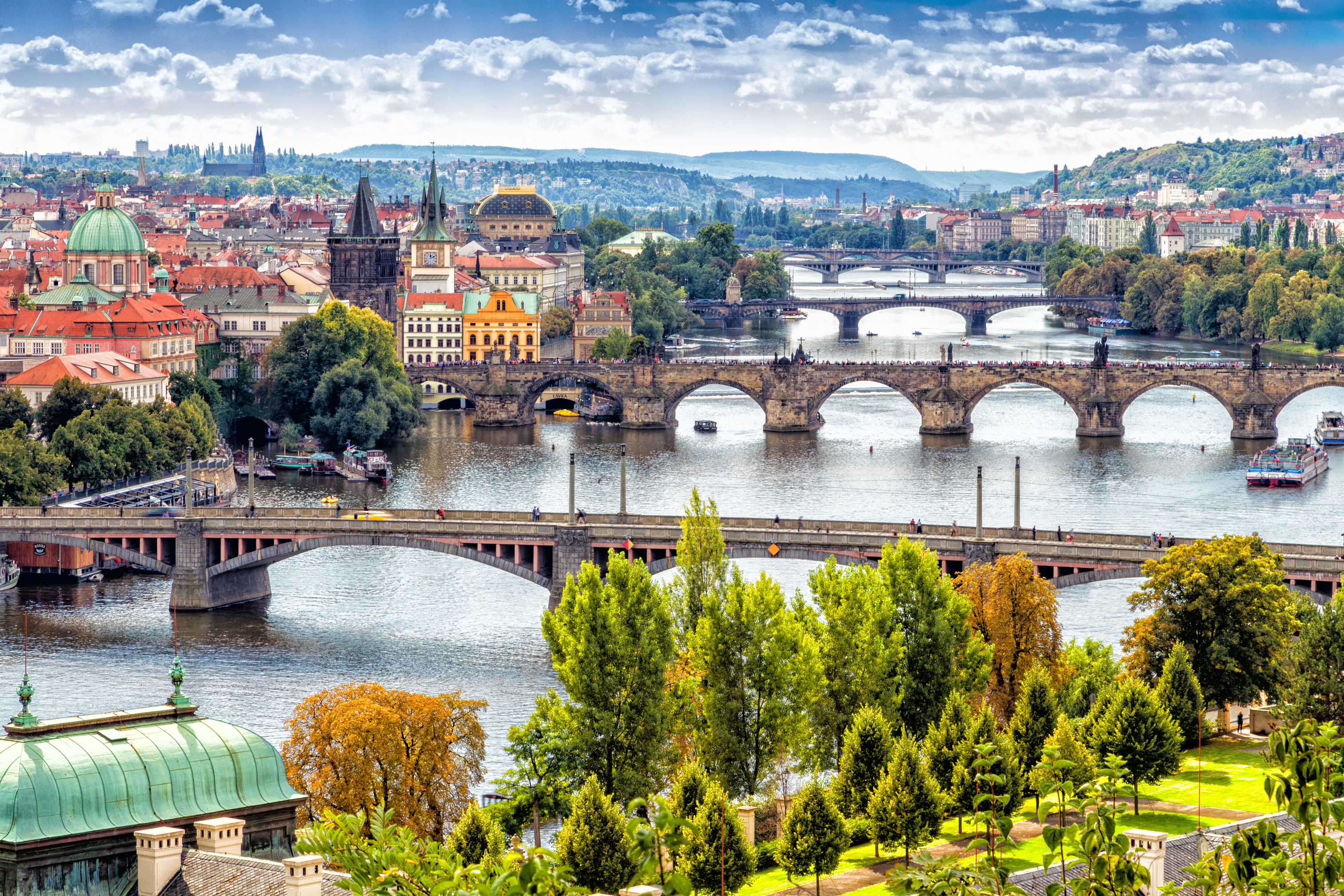 shutterstock_276041009-Praha.jpg
